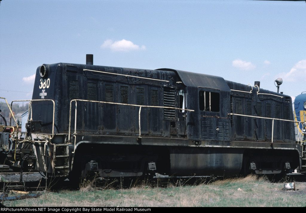 Republic Steel 65-tonner no. 380 at Colonie